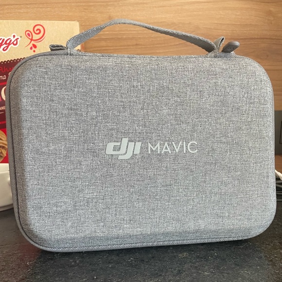 Selling DJI drone with 3 batteries it’s only 1 month old comes with chargers - Picture 2 of 2